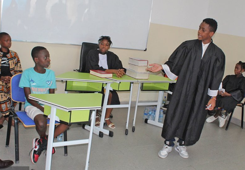 Le droit dans l'éducation des enfants : bâtir une société juste
